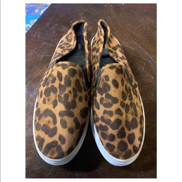 Leopard slip ons - Picture 3 of 4